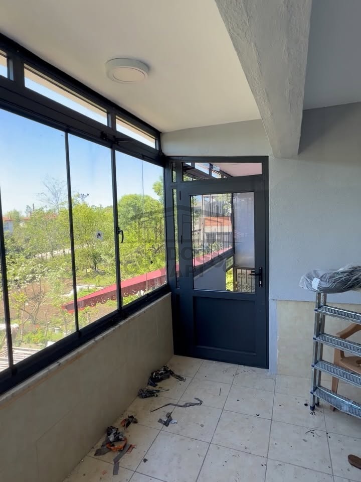 Cam Balkon İç Görünüm